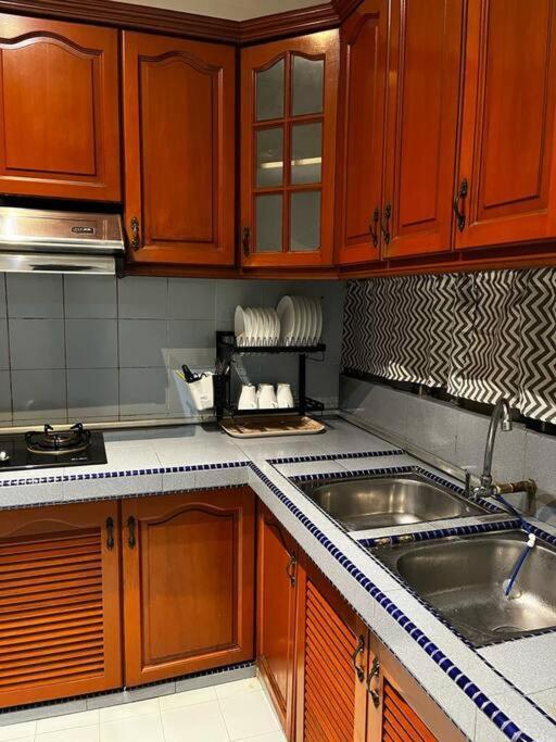 Manjung Modern + Cozy Terrace Home Lumut Eksteriør bilde